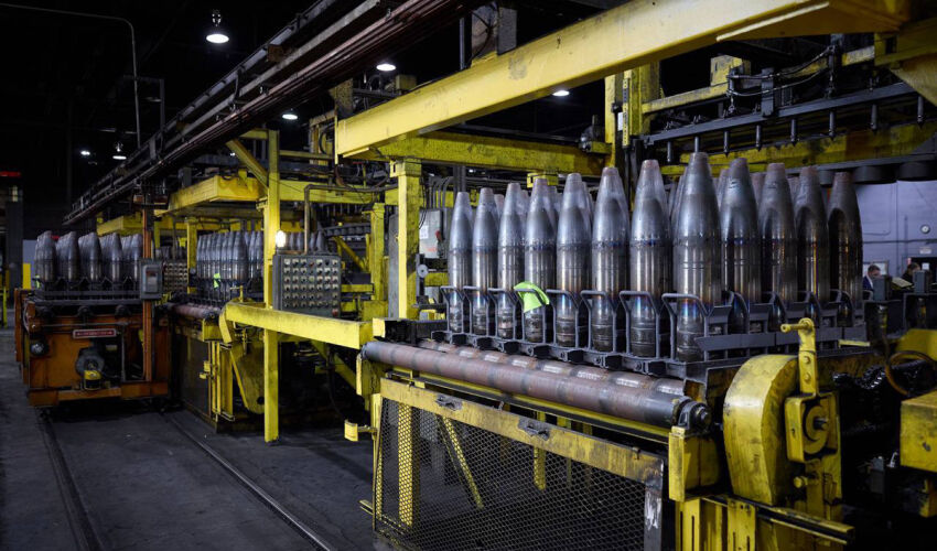 producția de armament