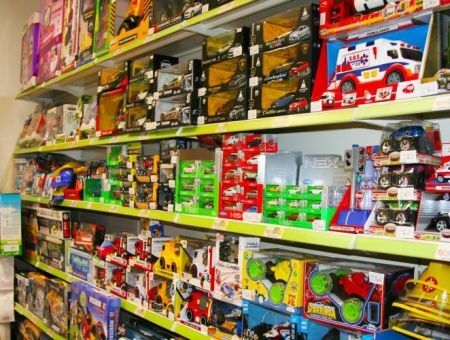 Toyland обосновался в Румынии