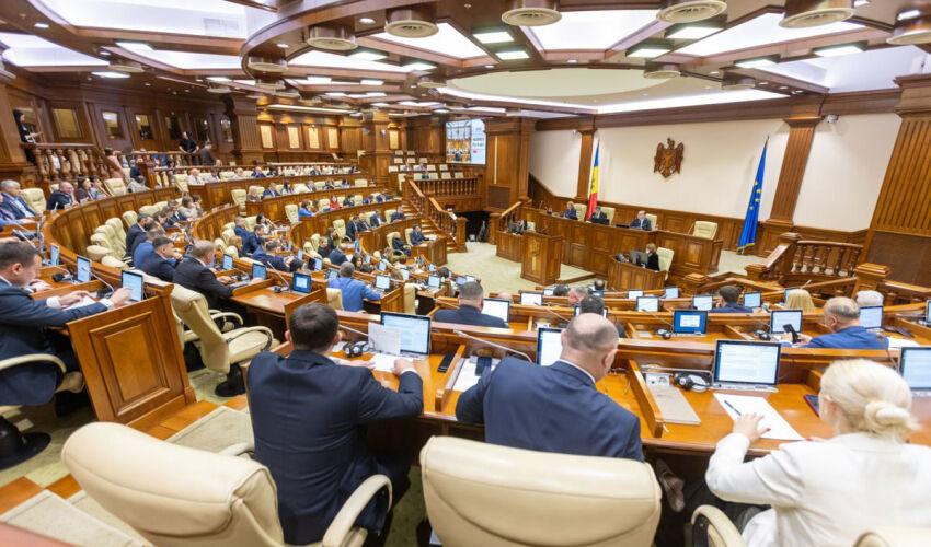 Opposition proposed to hear Maia Sandu in Parliament Парламент Молдовы