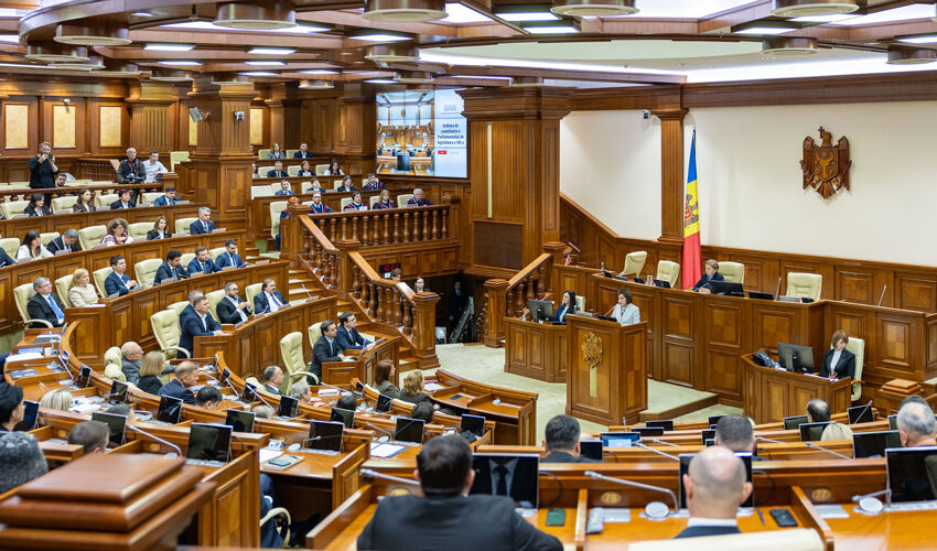 Ruling majority promises ‘EU accession parliament’ Ruling majority promises ‘EU accession parliament’