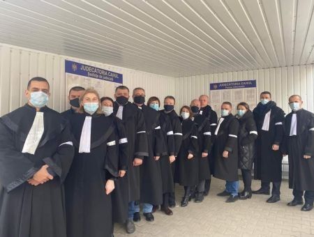 Адвокаты требуют сохранить «непропорциональный иммунитет»