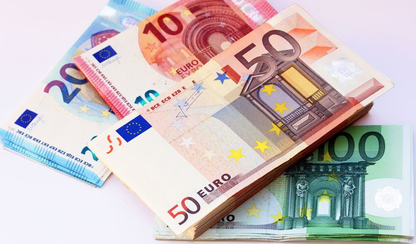“Hungry” July reduced foreign exchange reserves