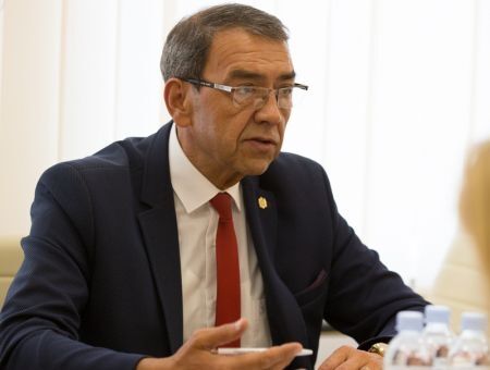 «Народная медицина» для экономического роста