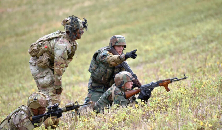 военные учения