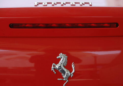 Ferrari отказалась от рева двигателя в новом электросуперкаре Ferrari отказалась от рева двигателя в новом электросуперкаре
