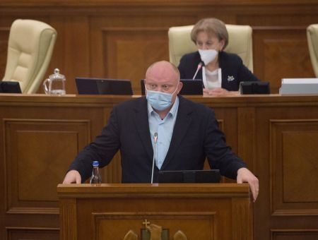 Политический туризм осудили, закон об НПО приняли Политический туризм осудили, закон об НПО приняли
