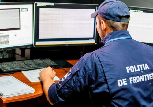 Pasagerii de la frontieră au fost supuși unui control triplu