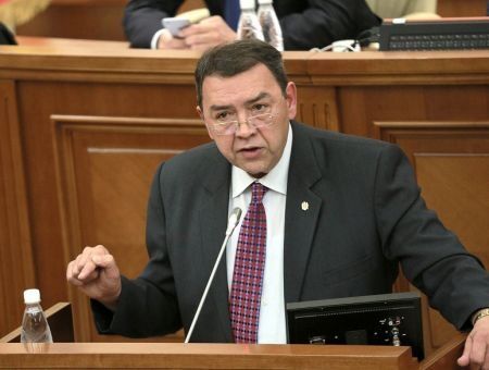 Экономика догнала политику Экономика догнала политику