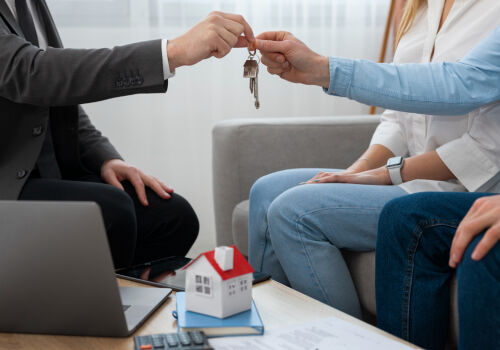 Certificatele de agent imobiliar vor începe să fie valabile începând cu 23 ianuarie 2027