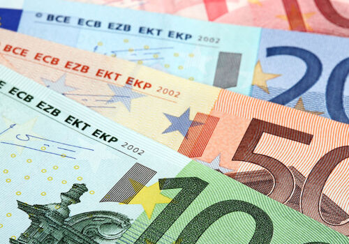 Care sunt țările din Europa Centrală care conduc în ceea ce privește salariile? Care sunt țările din Europa Centrală care conduc în ceea ce privește salariile?