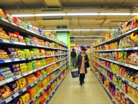 Большой ритейл освобождает место