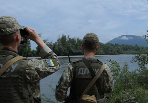 Пятеро жителей Молдовы заработали 230 млн леев на транзите украинцев в ЕС