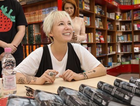 Чулпан Хаматова о кино, детском раке и "землетрясении мозга" Чулпан Хаматова о кино, детском раке и "землетрясении мозга"
