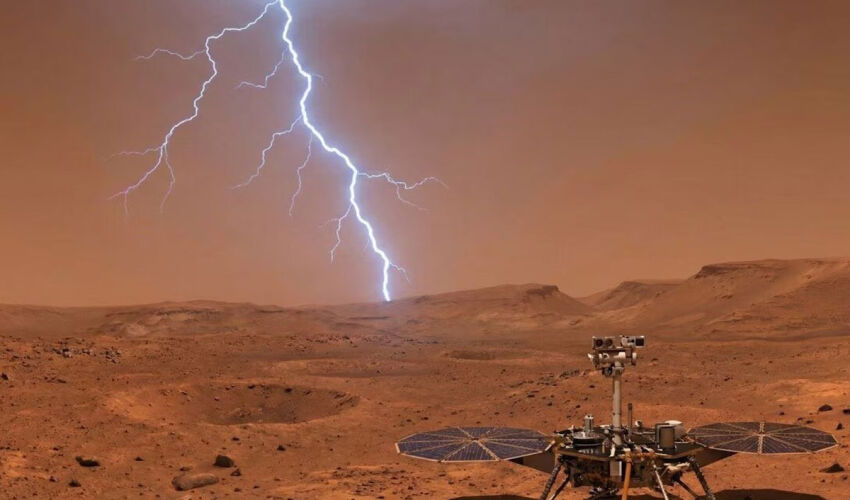 lightning bolts on mars