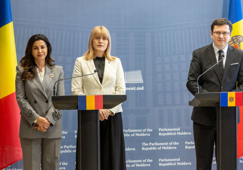 Spatari: „Extinderea UE trebuie să avanseze în valuri” Spatari: „Extinderea UE trebuie să avanseze în valuri”