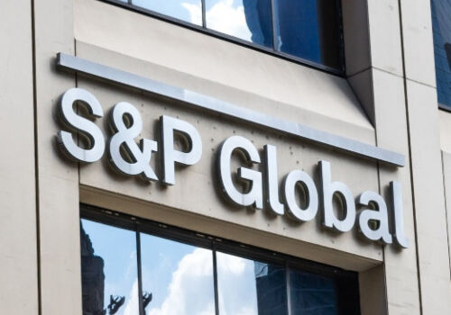 Ratingul României de la S&P: perspectivă negativă și riscuri ridicate Ratingul României de la S&P: perspectivă negativă și riscuri ridicate