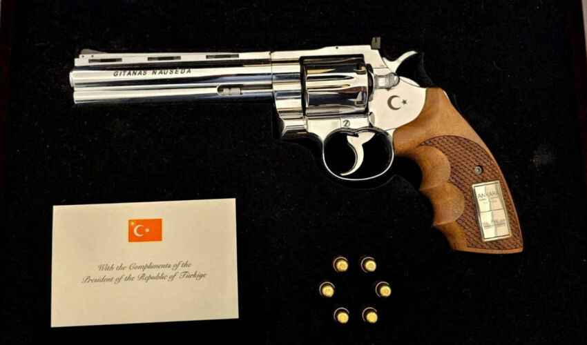 cadoul lui Erdogan la summitul NATO