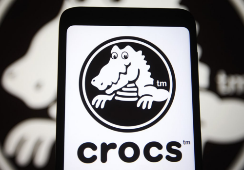 Crocs sunt din nou în vogă printre investitori