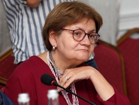 Экономике необходима «подушка безопасности» Экономике необходима «подушка безопасности»