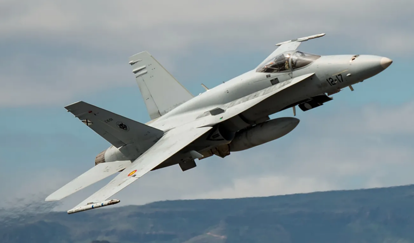 Avion de vânătoare F-18 al NATO