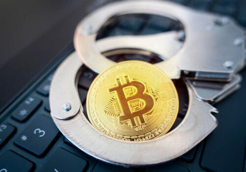 Un agent al FBI a furat criptomonede în valoare de 1 milion de dolari și a cerut sfaturi de la ChatGPT cu privire la investiții