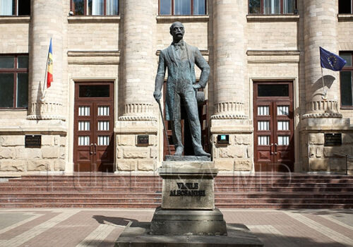 The protection of monuments has also fallen under reforms