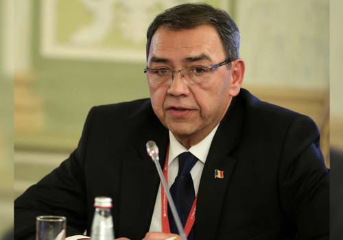 Vladimir Golovatiuc: „Nu suntem o grădină înflorită, suntem o cantină” Vladimir Golovatiuc: „Nu suntem o grădină înflorită, suntem o cantină”