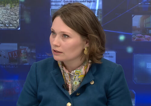 „Gunoiul informațional” a scăpat de sub control, dar platformele nu vor fi încă interzise