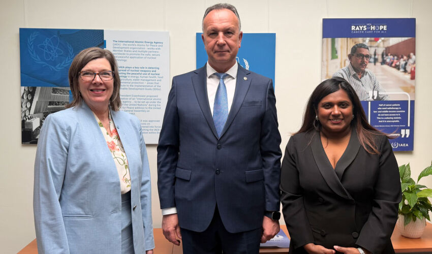 Moldova asks IAEA to help purchase new equipment for cancer treatment IAEA delegation