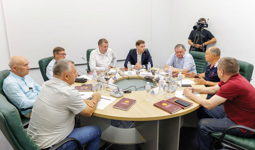 Alianța MOLDOVENII lansează un „cold start”: creșterea începe cu calitatea managementului