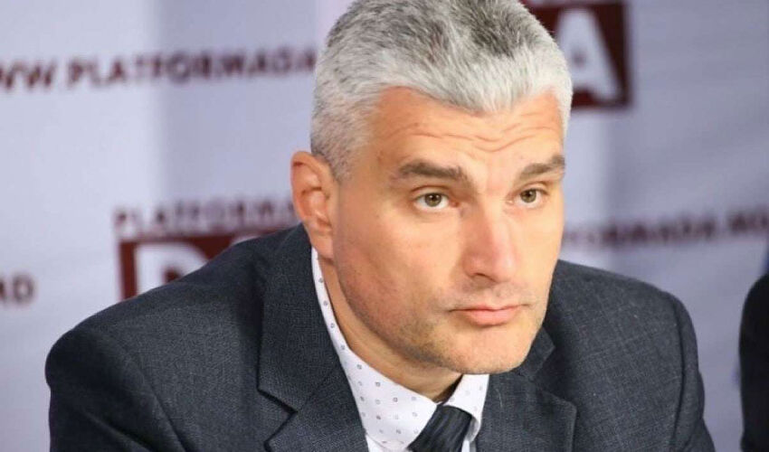 Александр Слусарь