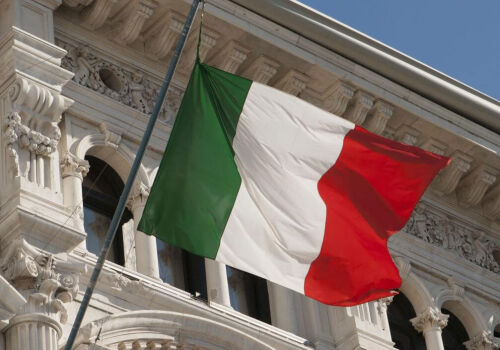 Italia înăsprește eliberarea vizelor după un scandal de corupție Italia înăsprește eliberarea vizelor după un scandal de corupție