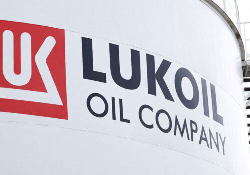 Chevron and Quantum intend to buy Lukoil assets
