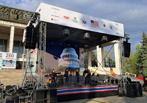 В Молдове прошёл фестиваль, посвящённый 250-летию США