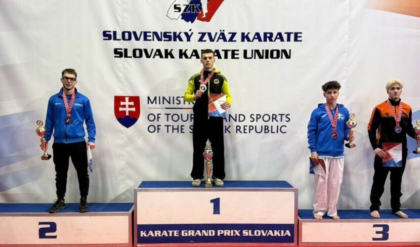 Karateka moldoveni s-au remarcat în Slovacia karateka