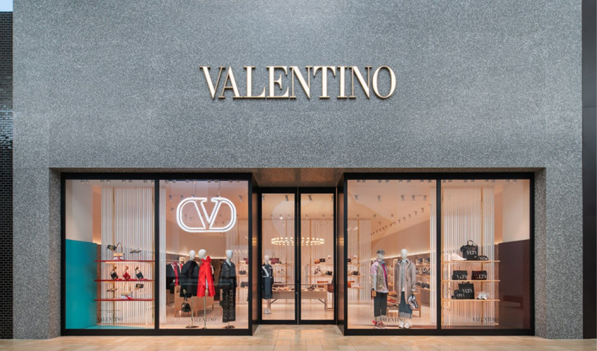 Акционеры Valentino готовят новые вливания капитала после роста убытков Valentino