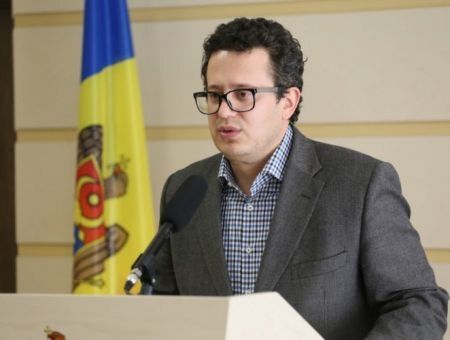 Молдове нужны деньги на инвестиции, а не проедание Молдове нужны деньги на инвестиции, а не проедание
