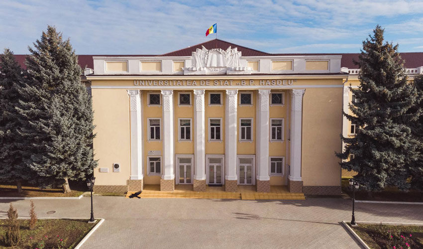 Președintele Academiei Române critică intenția privind fuziunea Universității din Cahul cu UTM