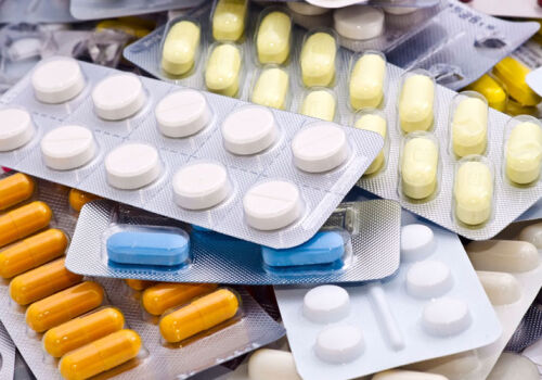 Importatorii și producătorii de medicamente vor fi obligați să plătească pentru deșeuri