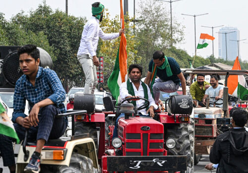 Фермеры Индии протестуют из-за торгового соглашения с США Фермеры Индии протестуют из-за торгового соглашения с США