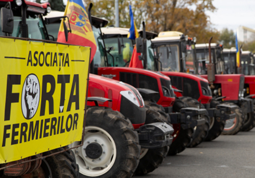 „Mâna celui care dă” este întinsă pentru o strângere de mână