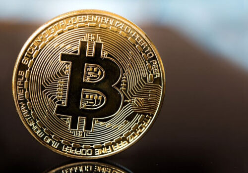 Bitcoin ar putea pierde statutul de cea mai mare criptomonedă