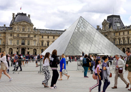 Prețul biletelor la Louvre a crescut din motive de securitate