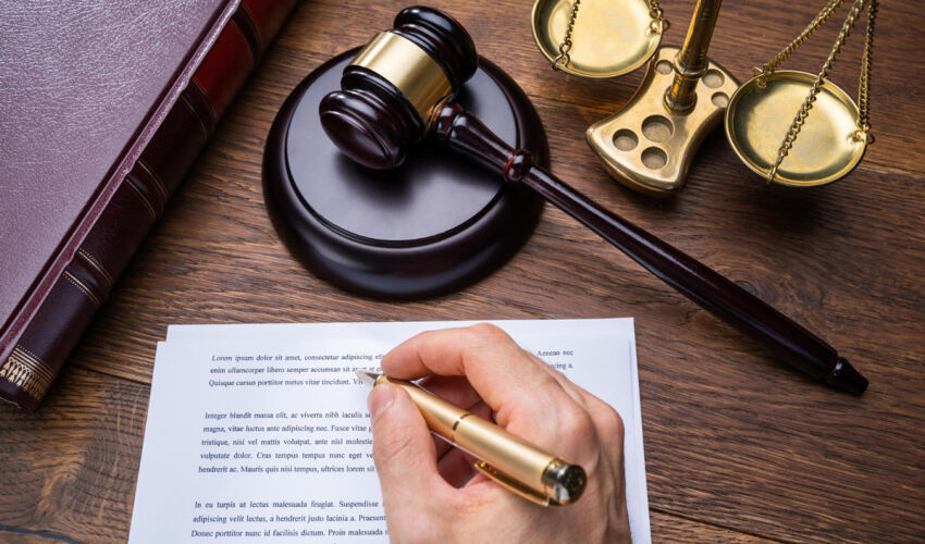 Финансовые компании будут обязаны ввести кнопку отмены подписание контракта