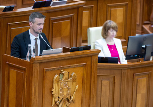 Anul trecut, 1500 de angajați ai căilor ferate au fost concediați Anul trecut, 1500 de angajați ai căilor ferate au fost concediați