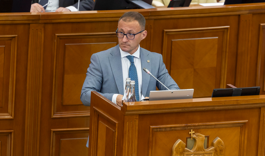Moldova înăsprește regulile privind gestionarea substanțelor chimice Grigore Stratulat