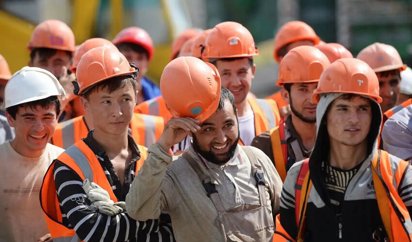 Autoritățile vor facilita angajarea străinilor Autoritățile vor facilita angajarea străinilor