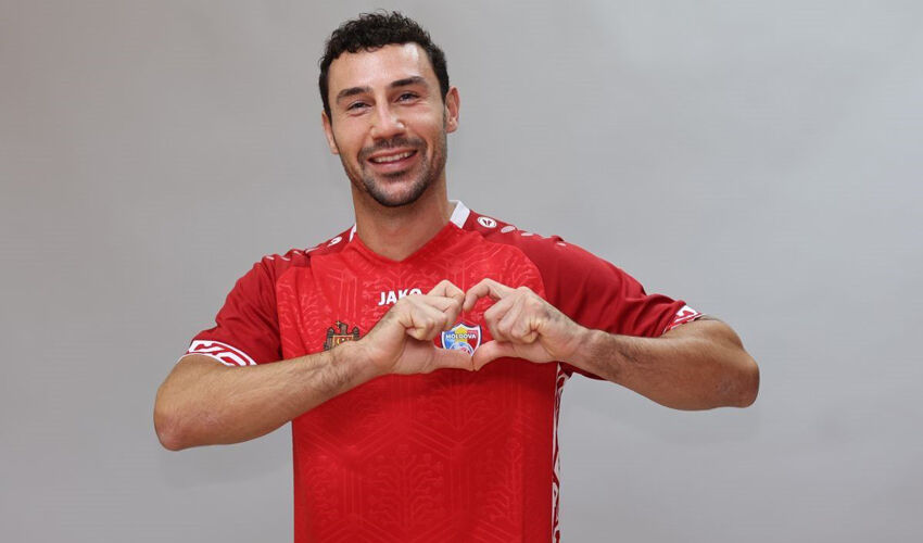 Поражение в меньшинстве и последний матч Артура Ионицэ Поражение в меньшинстве и последний матч Артура Ионицэ