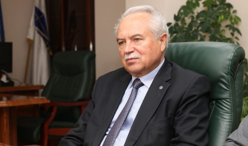 Профсоюзы требуют «рывка» в зарплатах Профсоюзы требуют «рывка» в зарплатах