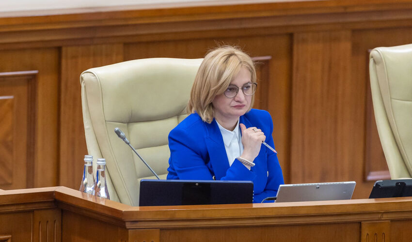 Chronic child support defaulters will lose their rights to drive, hunt, and fish Doina German